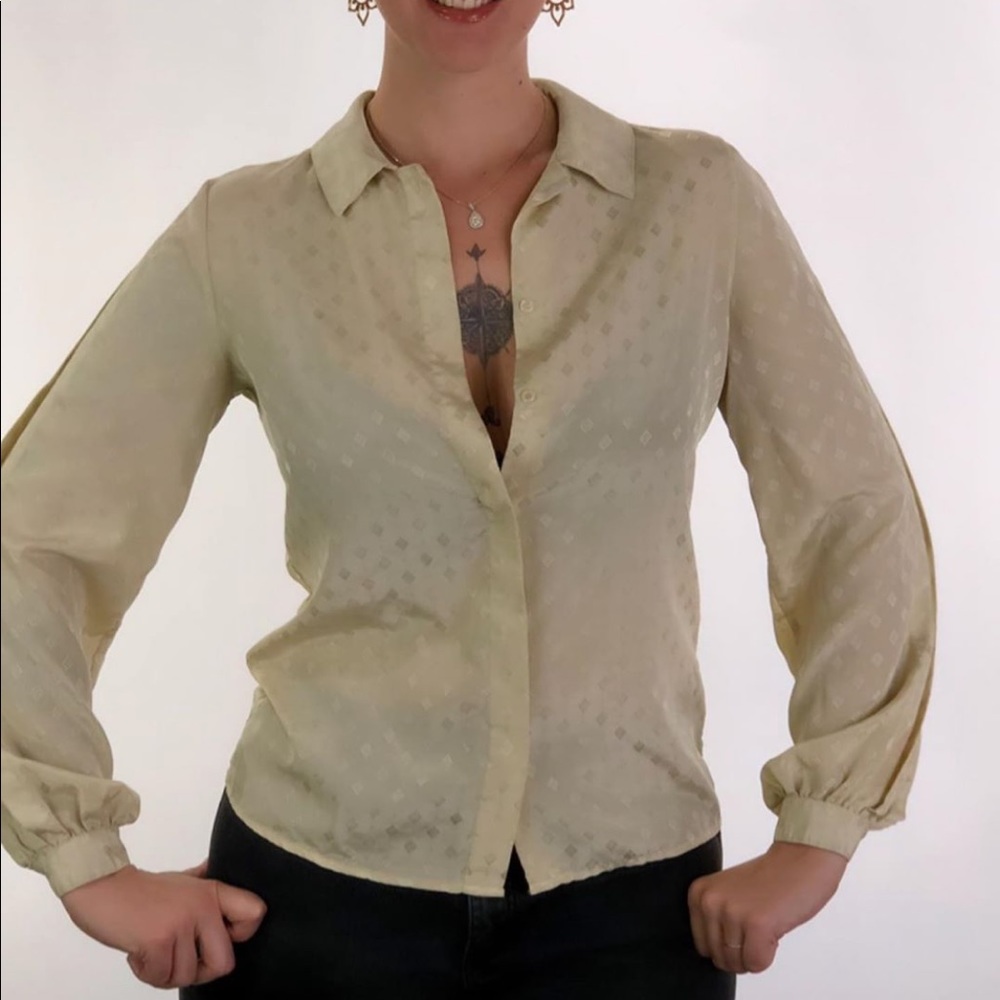 Women shirt